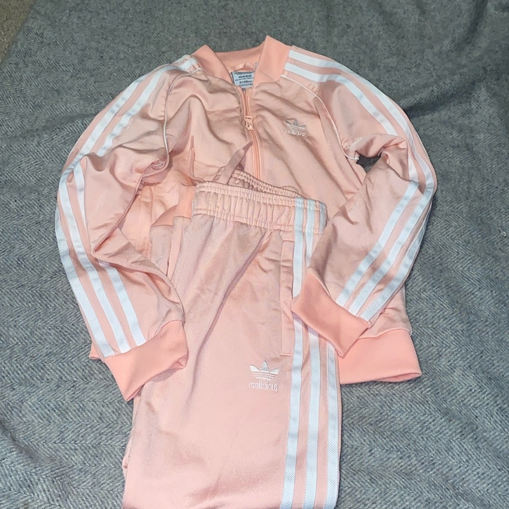Kids Adidas Sweatsuit Youth size 7/8
